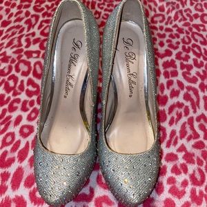 De blossom collection high heels make offer asking $50 brand new